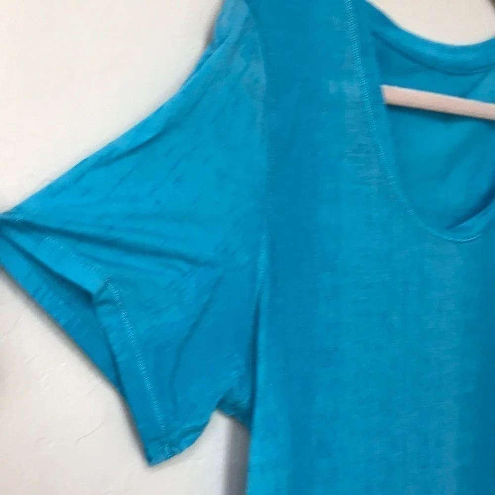Lululemon blue thin short sleeved top.